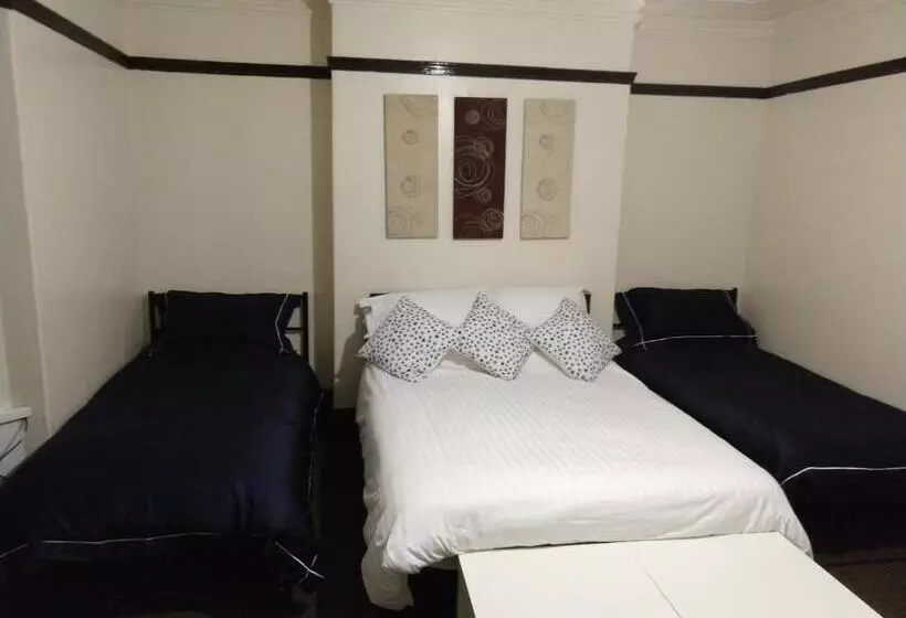 پانسیون John St Town House