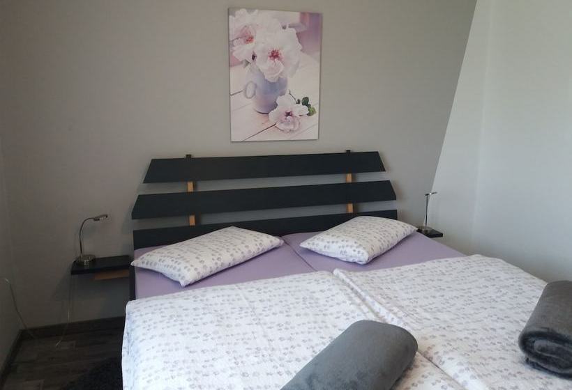 بنسيون Rooms Grizzly