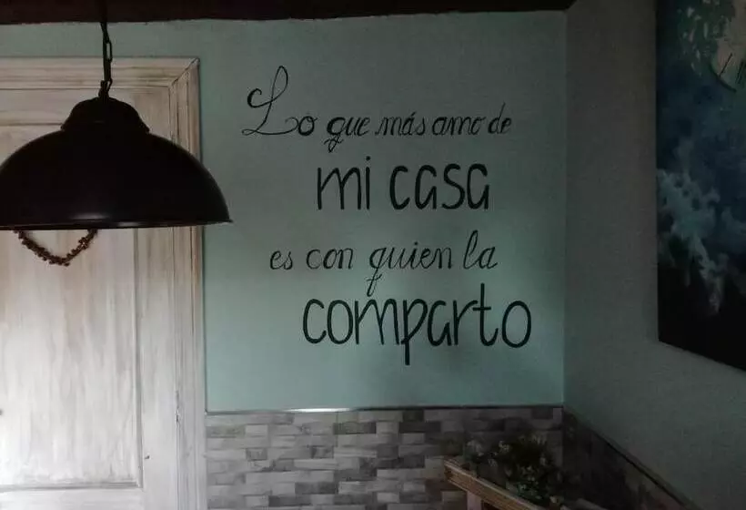 پانسیون Villa Castellanos