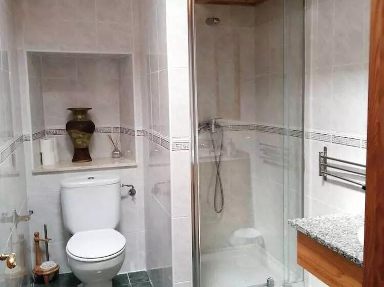 پانسیون Villa Castellanos