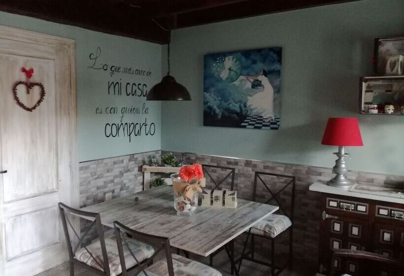 פנסיון Villa Castellanos