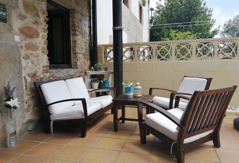 פנסיון Villa Castellanos