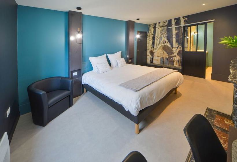 Puits De Jouvence, Au Coeur Des Commerces