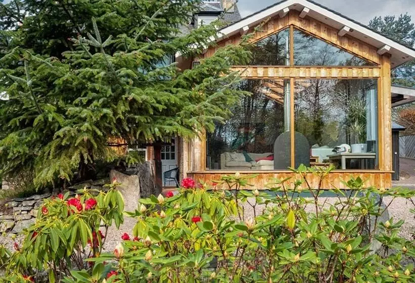 River House Garden Rooms