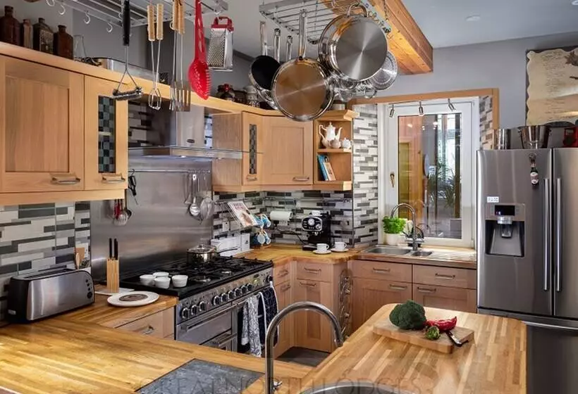 River House Garden Rooms