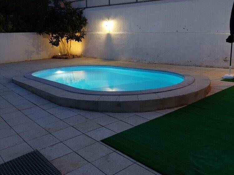 Solar Da Rosa Rc E Solar Da Tirosa 1º Andar