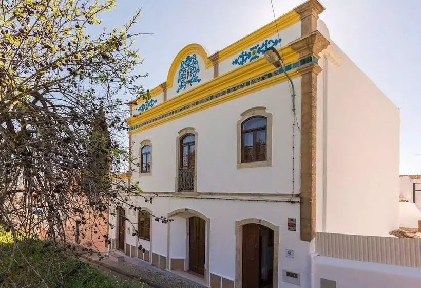 Solar Da Rosa Rc E Solar Da Tirosa 1º Andar