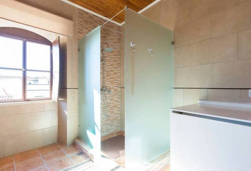 Solar Da Rosa Rc E Solar Da Tirosa 1º Andar