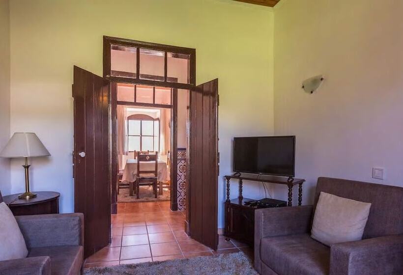 Solar Da Rosa Rc E Solar Da Tirosa 1º Andar