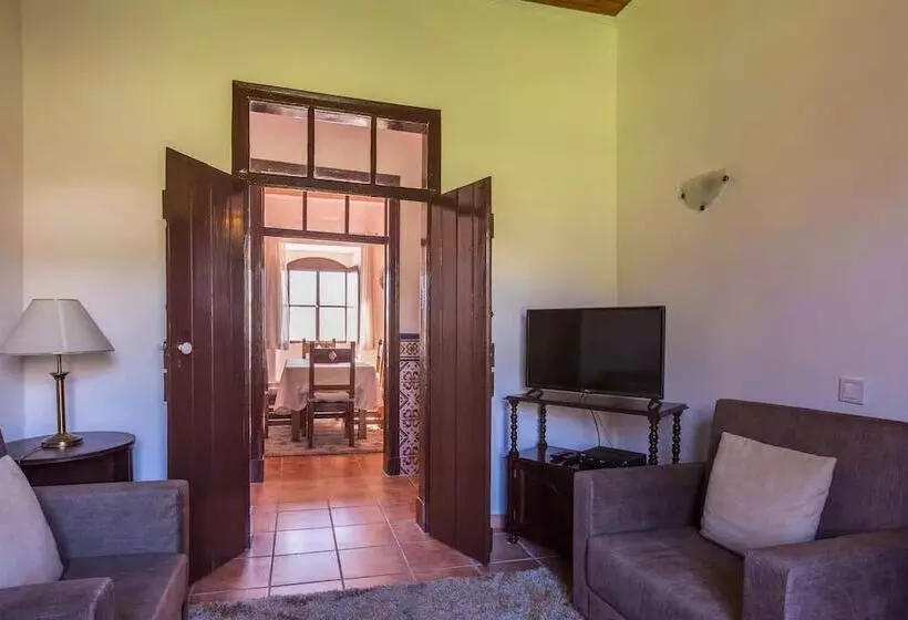 Solar Da Rosa Rc E Solar Da Tirosa 1º Andar