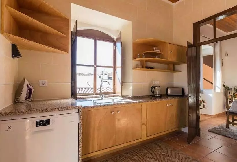 Solar Da Rosa Rc E Solar Da Tirosa 1º Andar