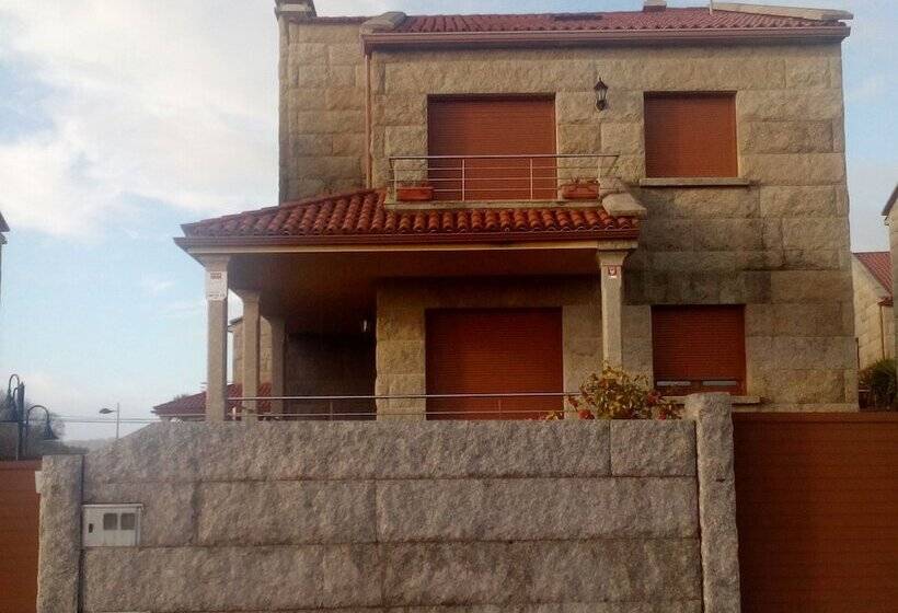 106431   House In Sanxenxo