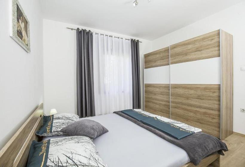 Apartment Josipa 4209