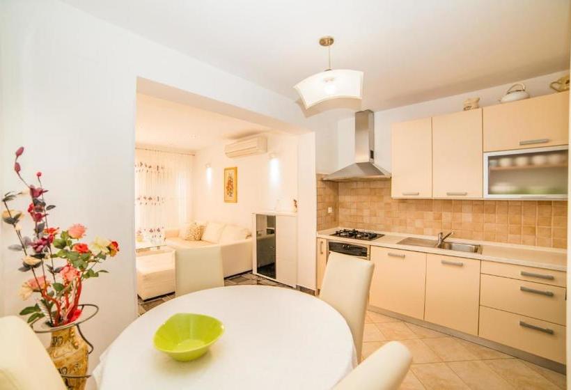 Holiday Apartment Stojanovski