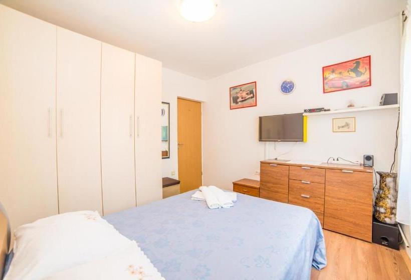 Holiday Apartment Stojanovski