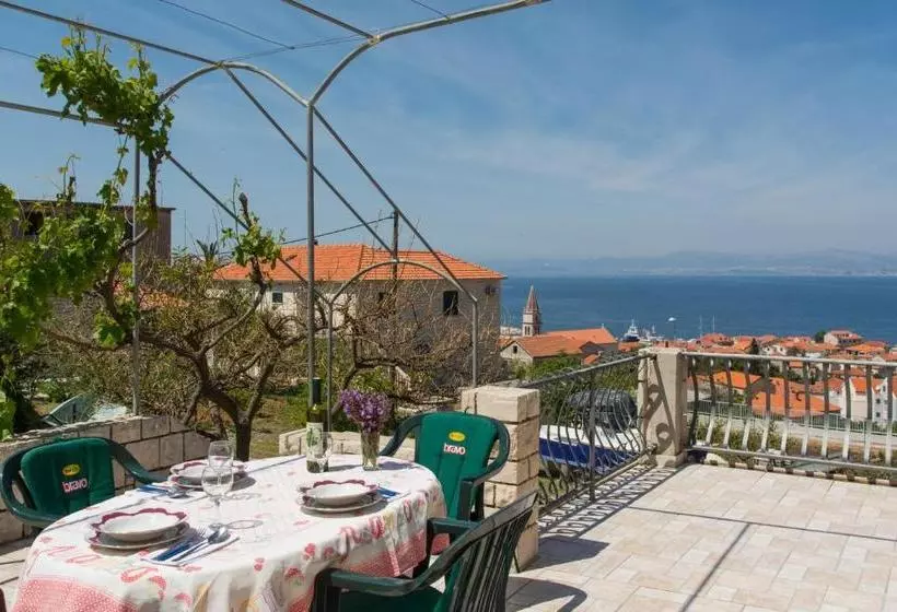 Apartments Katija   Sea View