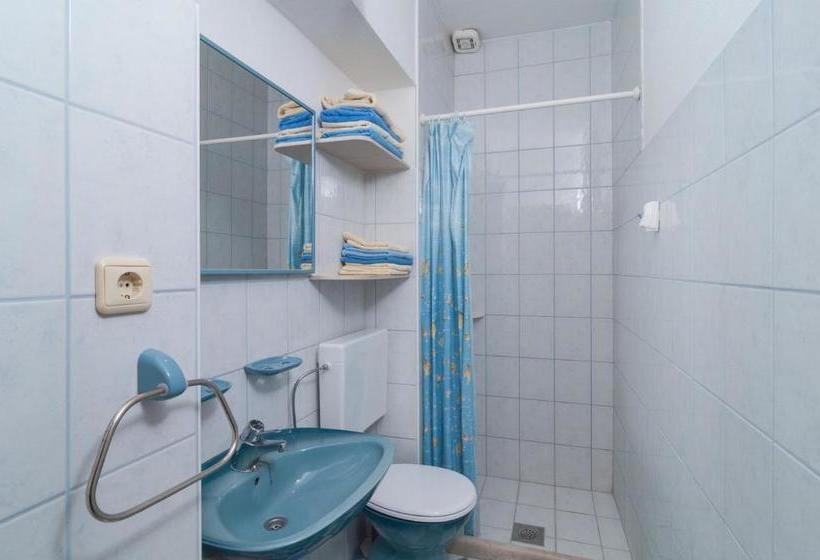 Apartments Katija   Sea View