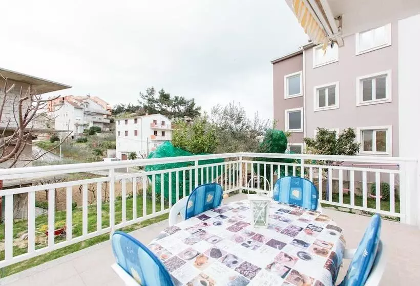 Apartments Villa Dane