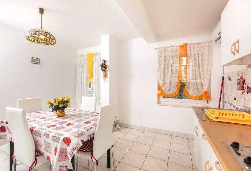 Apartments Villa Dane