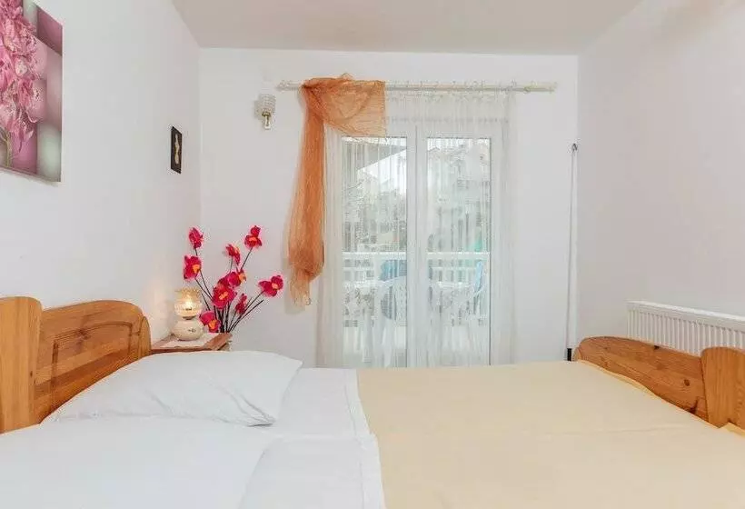 Apartments Villa Dane