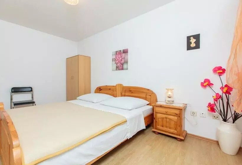 Apartments Villa Dane