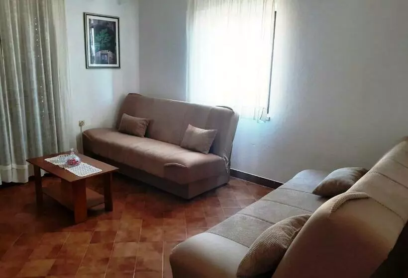 Apartments Villa Vanja
