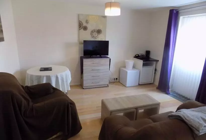 ベッドアンドブレックファースト A Home From Home 2