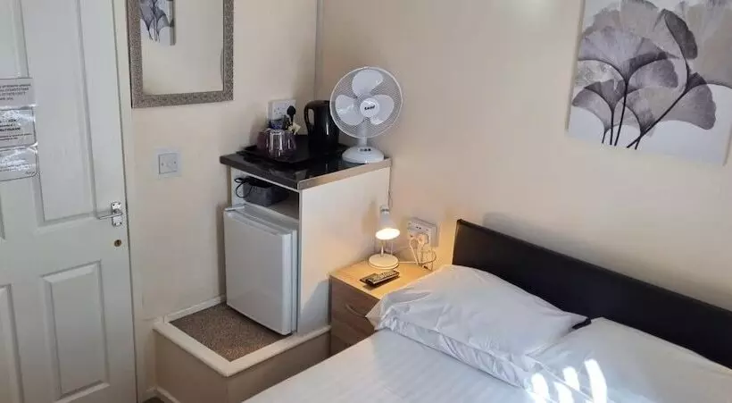 ベッドアンドブレックファースト A Home From Home 2