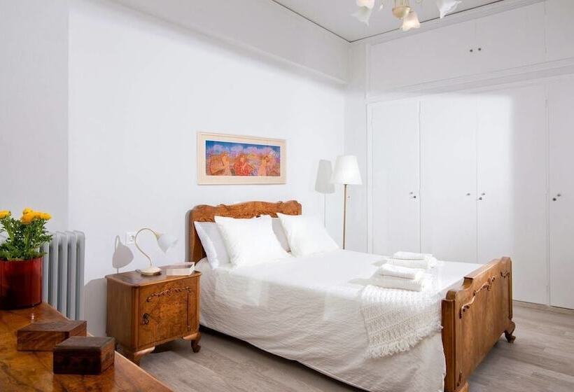 Bright Stylish Flat 10  Walk To Centre