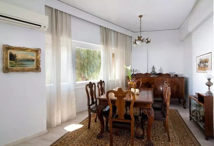Bright Stylish Flat 10  Walk To Centre