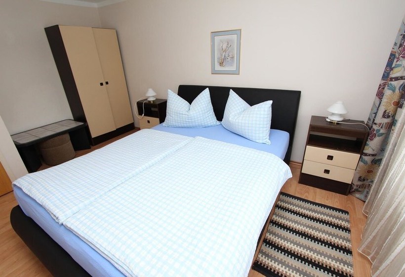 ペンション Rooms And Apartment Stefan