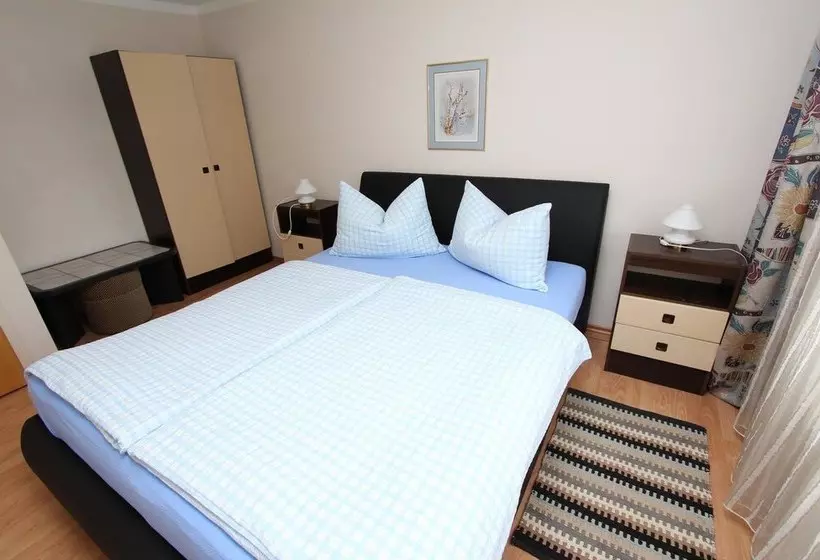 پانسیون Rooms And Apartment Stefan