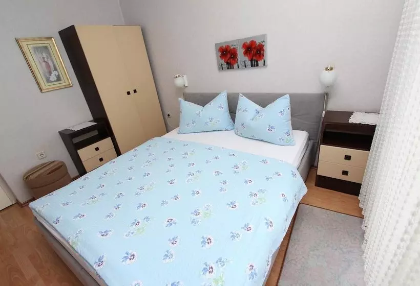 پانسیون Rooms And Apartment Stefan