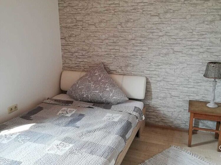 פנסיון Villa Viktoria