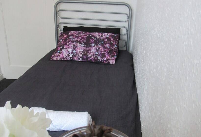 Spacious Flat Fenham