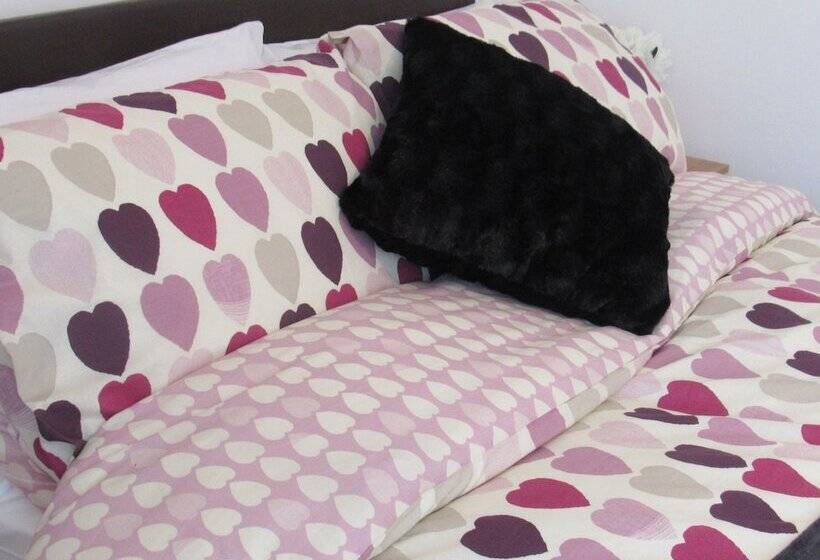 Spacious Flat Fenham