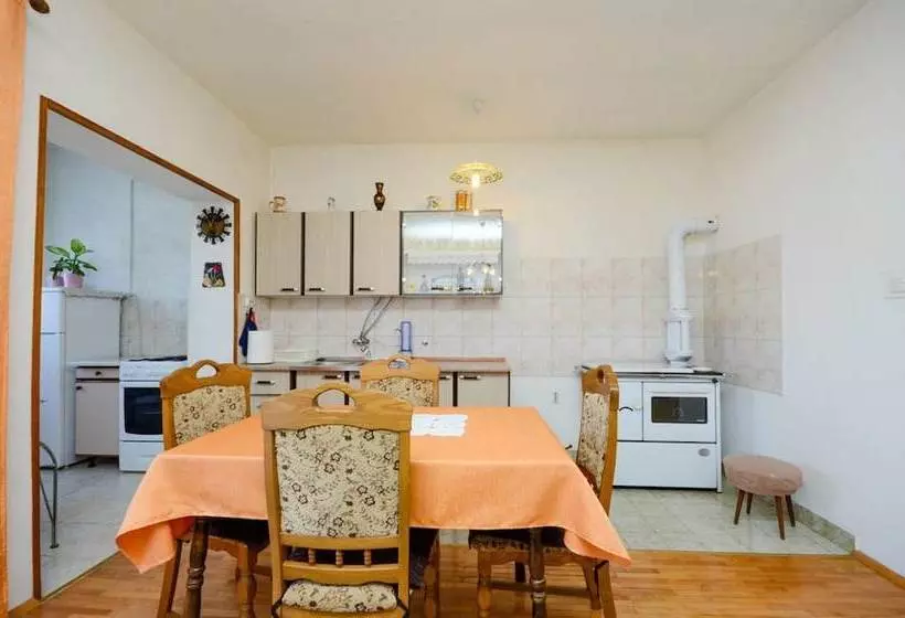 Apartments Zvonimir