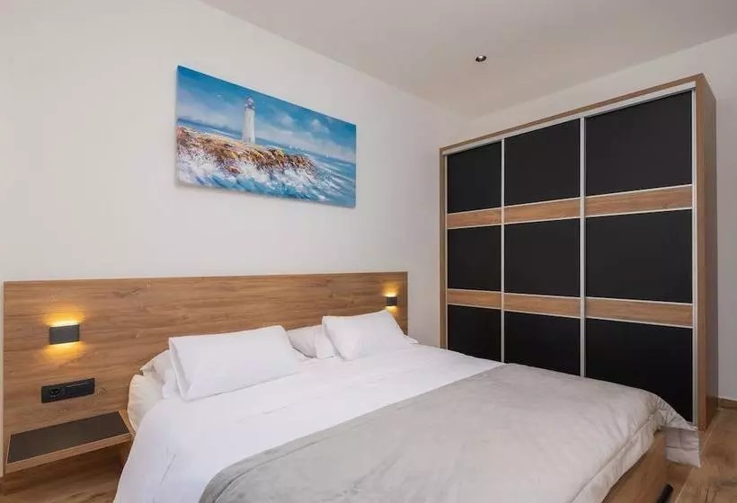 Beachfront Luxury Villa