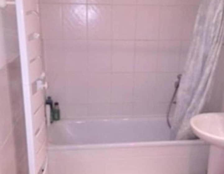 Double Room & Private Bathroom