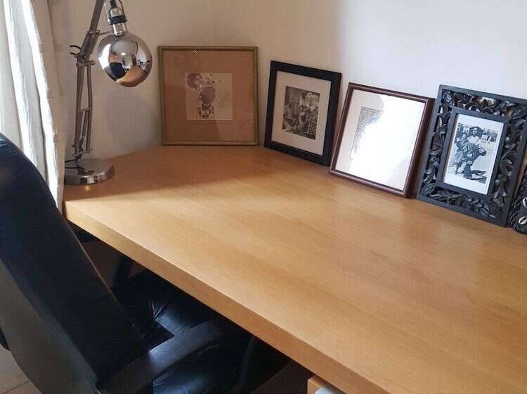 Double Room & Private Bathroom