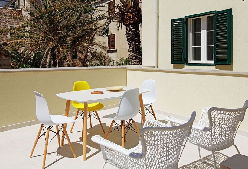 Luxury Seaside Apartments