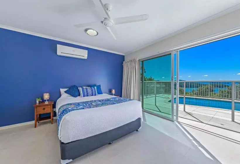 Panoramic Paradise On Shute