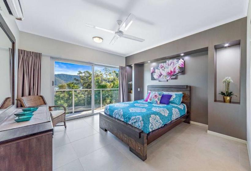 Panoramic Paradise On Shute