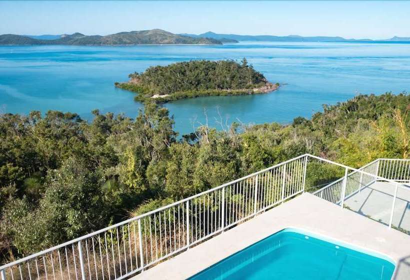 Panoramic Paradise On Shute