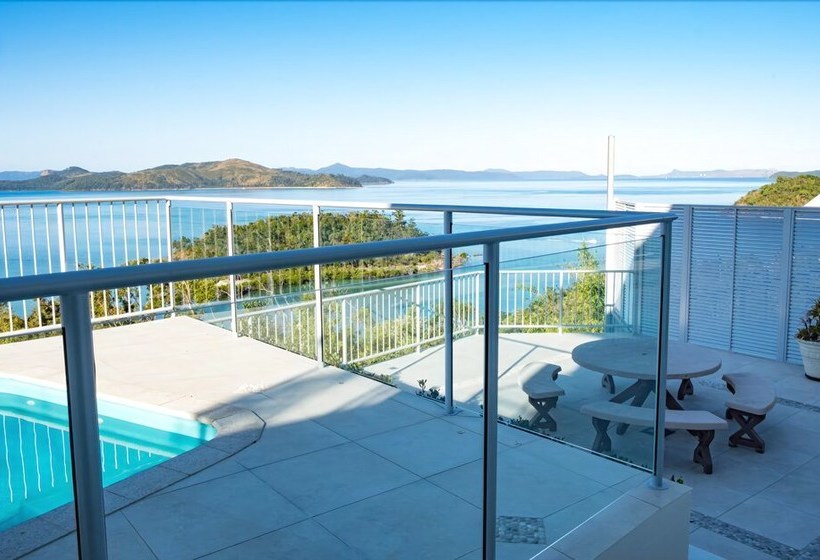 Panoramic Paradise On Shute