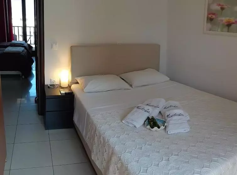 Residenssi Maestralia