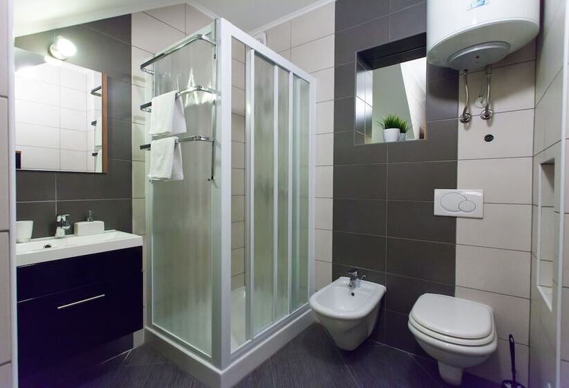 Urban Premium Apartments   Adults Only