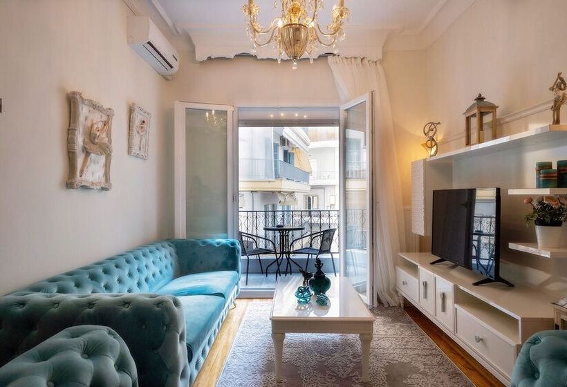 Acropolis Deluxe Apt Must