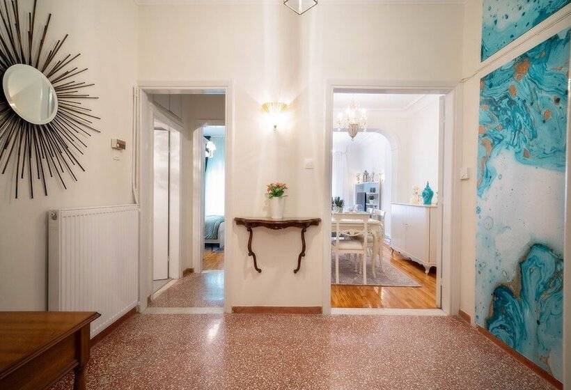 Acropolis Deluxe Apt Must