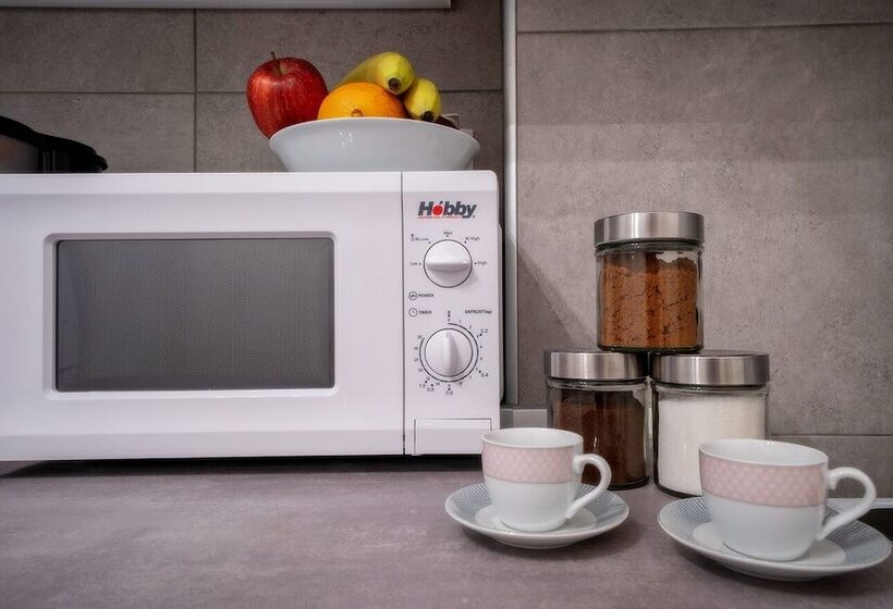 Acropolis Deluxe Apt Must